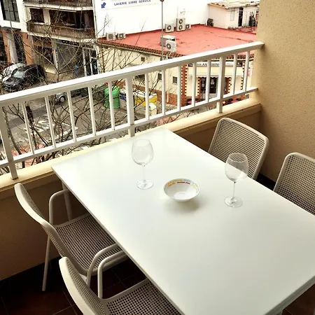 Apartmán Miguel Hernandez, Centro, 3 Dormitorios, By Bookindenia