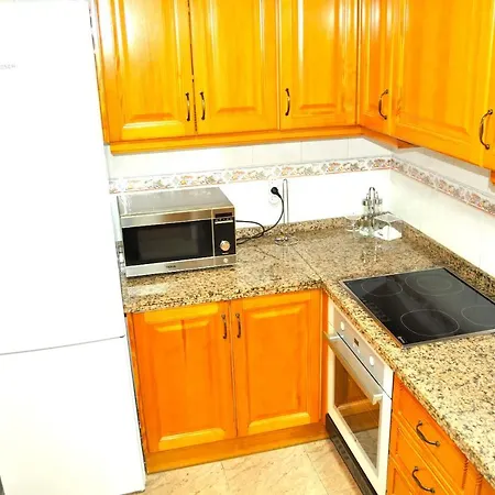 Miguel Hernandez, Centro, 3 Dormitorios, By Bookindenia * Denia