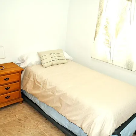 Miguel Hernandez, Centro, 3 Dormitorios, By Bookindenia 아파트 데니아