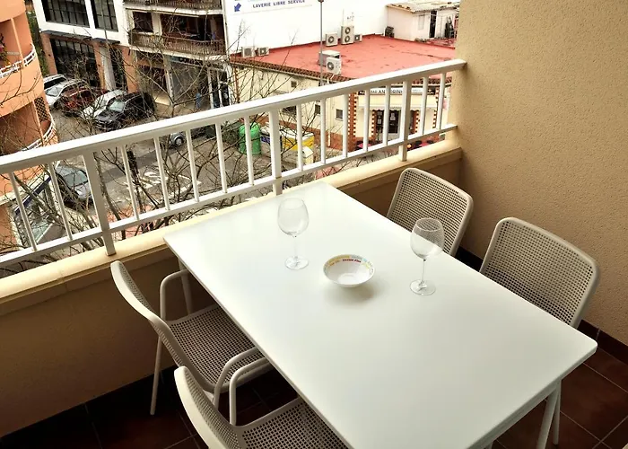 Апартаменти Miguel Hernandez, Centro, 3 Dormitorios, By Bookindenia