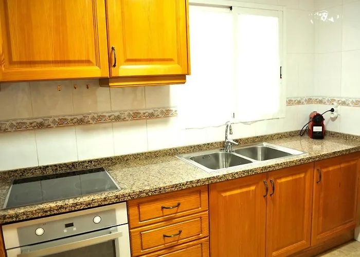 Miguel Hernandez, Centro, 3 Dormitorios, By Bookindenia * Денія