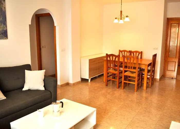 Miguel Hernandez, Centro, 3 Dormitorios, By Bookindenia Апартаменти *