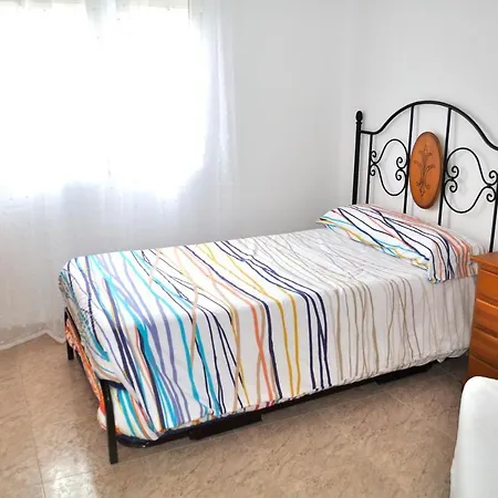 Miguel Hernandez, Centro, 3 Dormitorios, By Bookindenia Apartman *